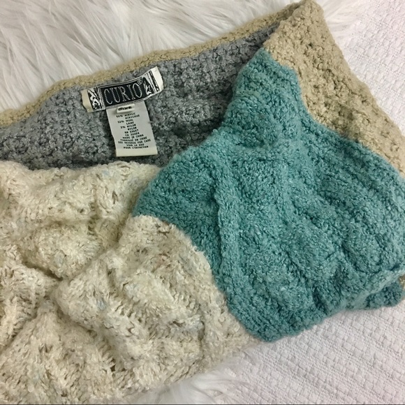 Anthropologie Accessories - CCO Anthropologie Curio wool blend infinity scarf